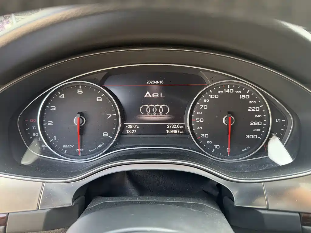 Audi A6L — миниатюра 12