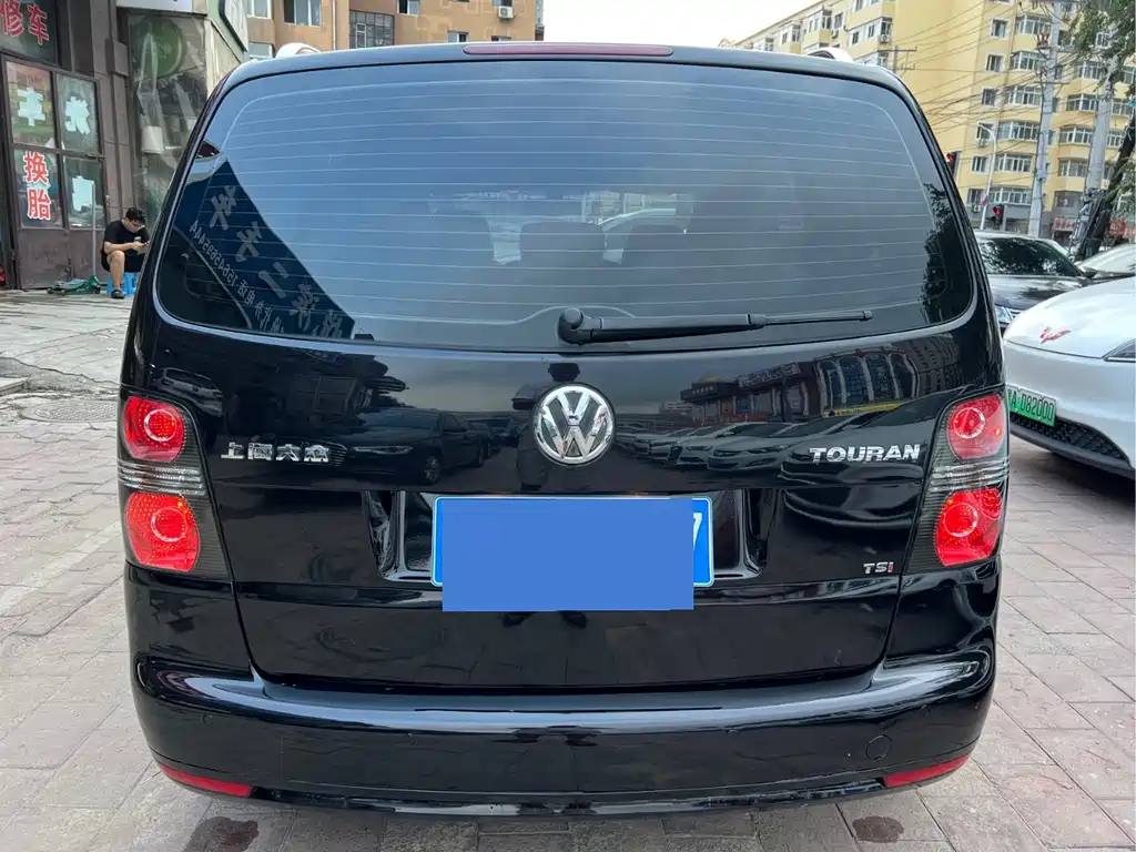 Volkswagen Touran — миниатюра 6