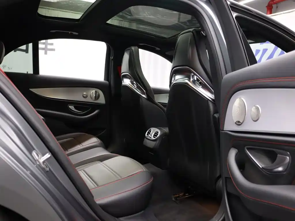 Mercedes-Benz E-Class AMG — миниатюра 25