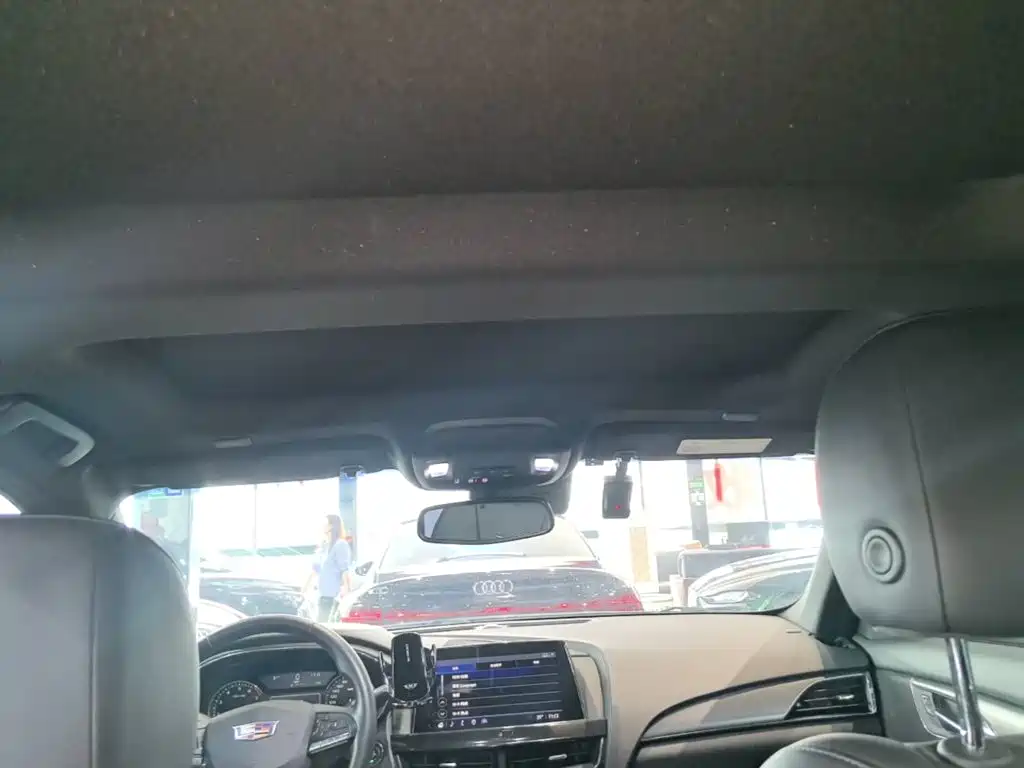Cadillac CT5 — миниатюра 18