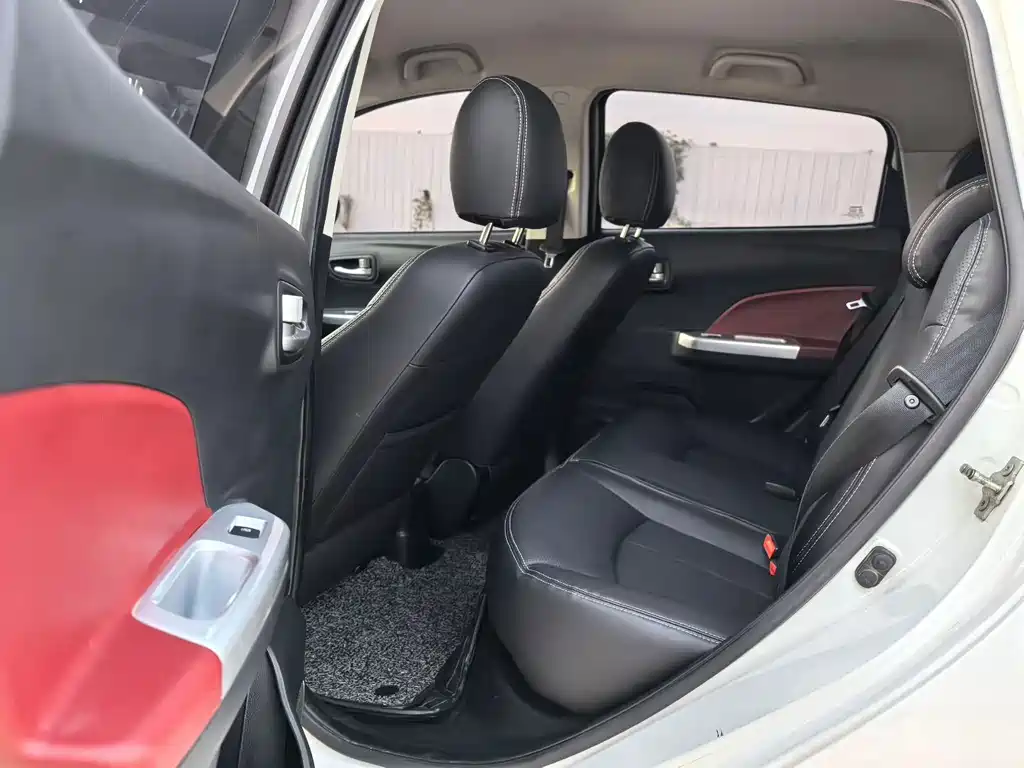 Changan EV — миниатюра 5