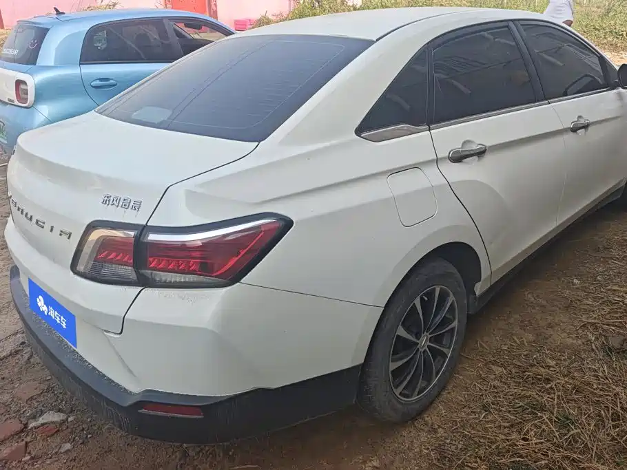 Venucia D60 — миниатюра 3