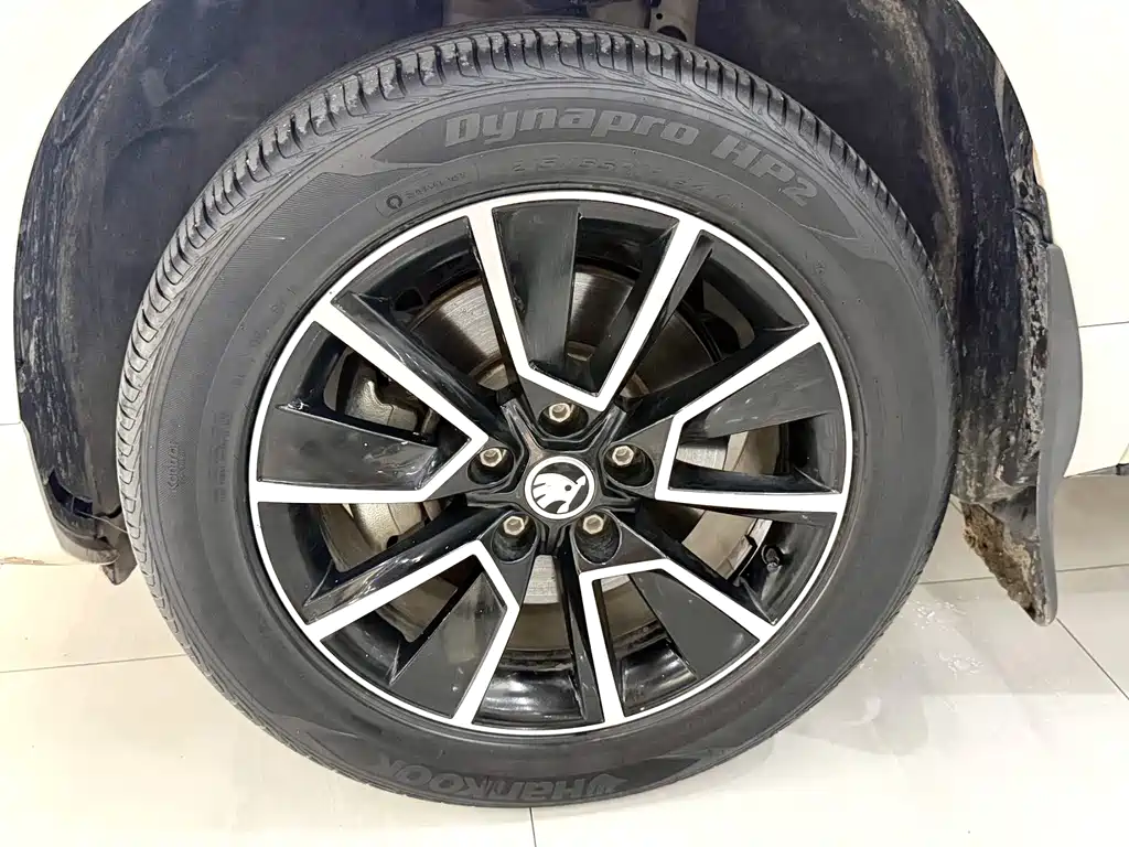 Skoda Karoq — миниатюра 15