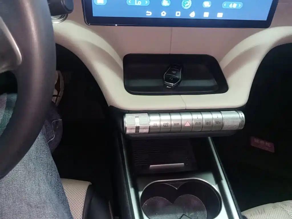 BYD Dolphin — миниатюра 14