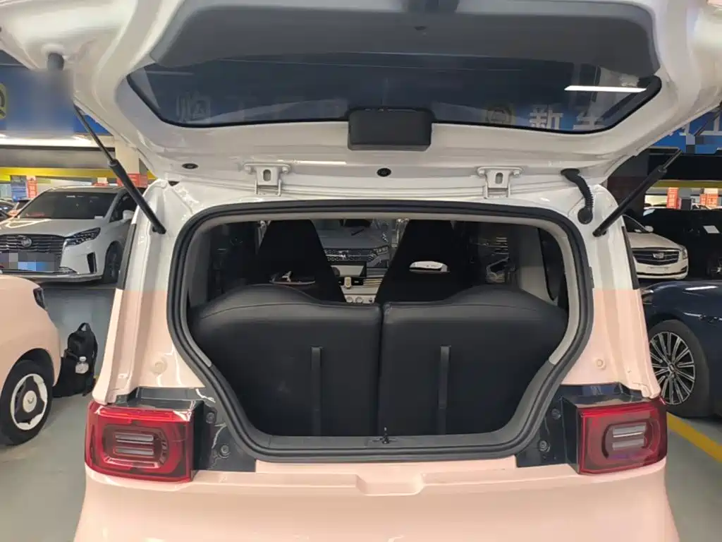 Wuling MINIEV — миниатюра 19