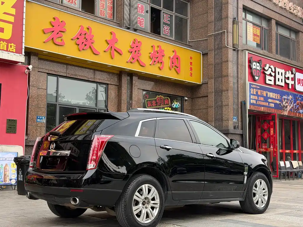 Cadillac SRX 2011 3.0L Luxury