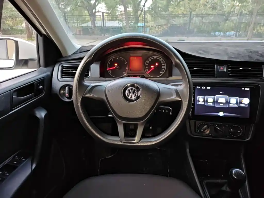 Volkswagen Santana — миниатюра 11