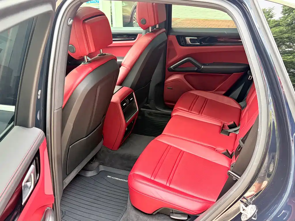Porsche Cayenne Hybrid — миниатюра 8