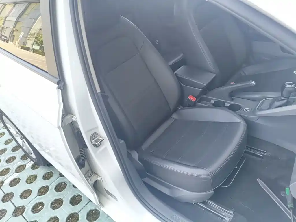 Volkswagen Polo — миниатюра 25