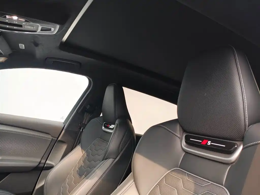 Audi AudiQ6L e-tron — миниатюра 15