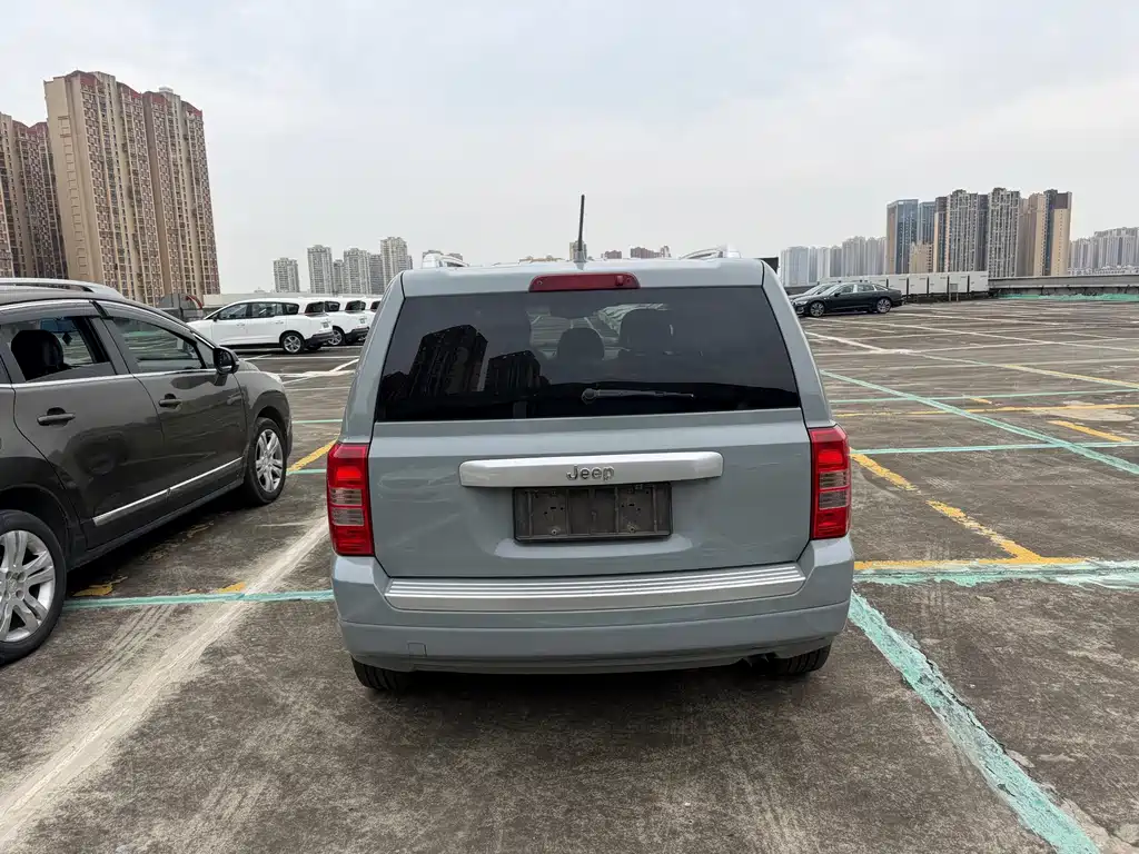 Jeep Patriot — миниатюра 6
