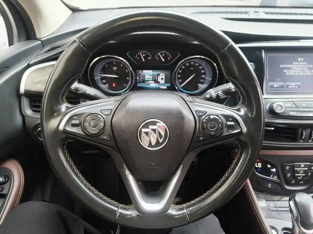 Buick Envision Plus — миниатюра 11