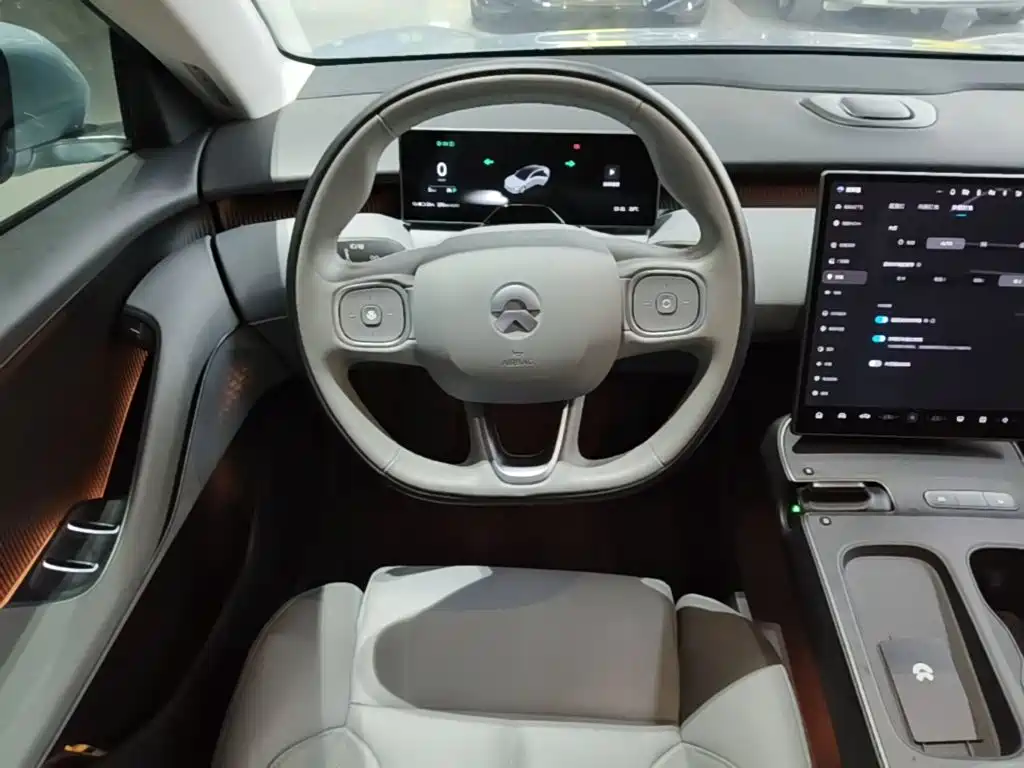 NIO ET5 — миниатюра 11