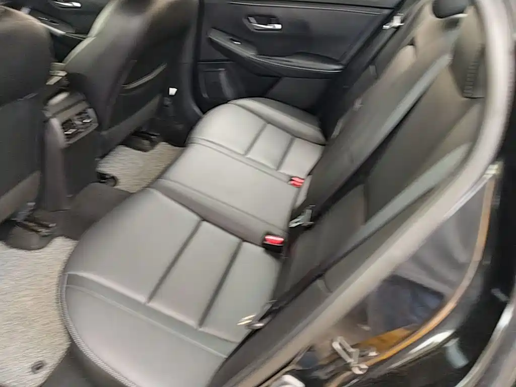Nissan Sylphy — миниатюра 17