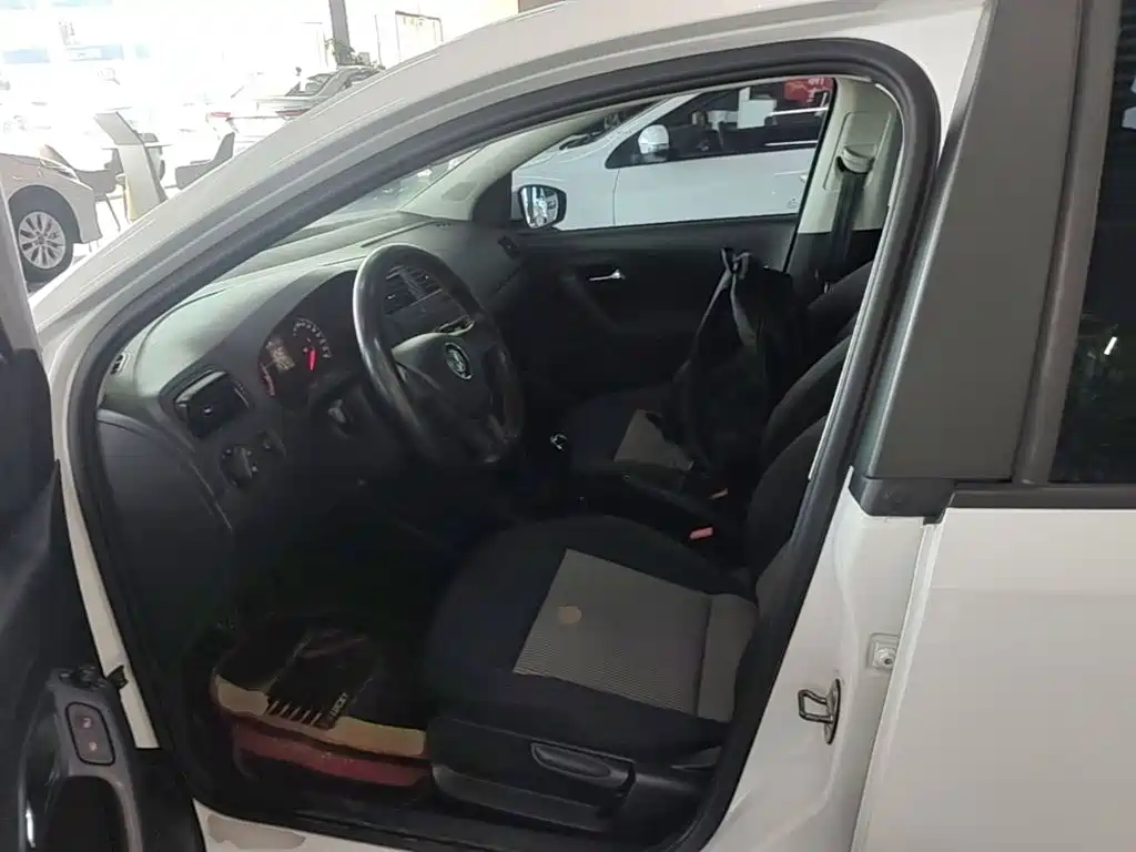 Volkswagen Polo — миниатюра 15