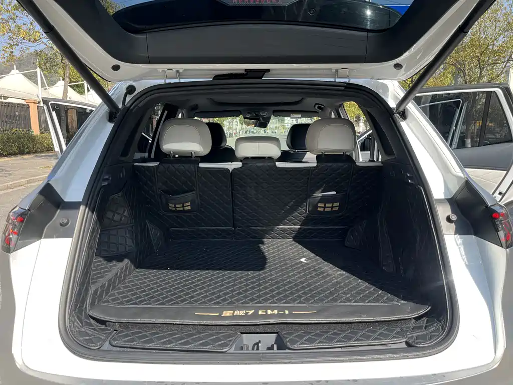 GEELY GALAXY GALAXY STARSHIP 7 EM I