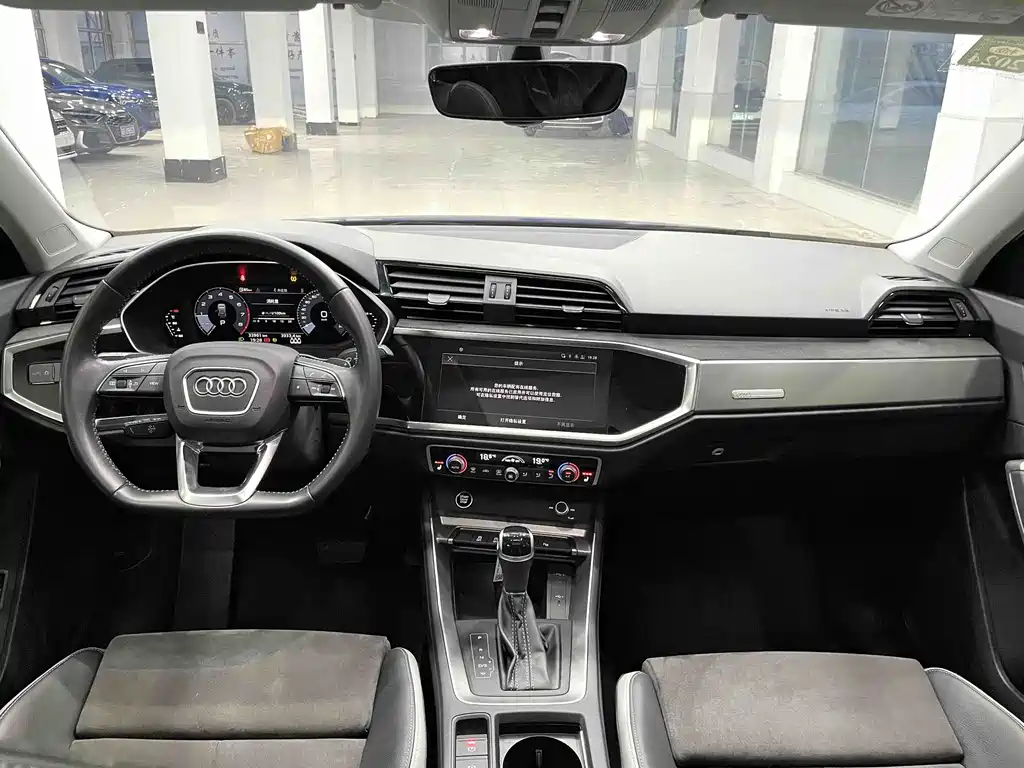 Audi Q3 2022 35 TFSI Fashion