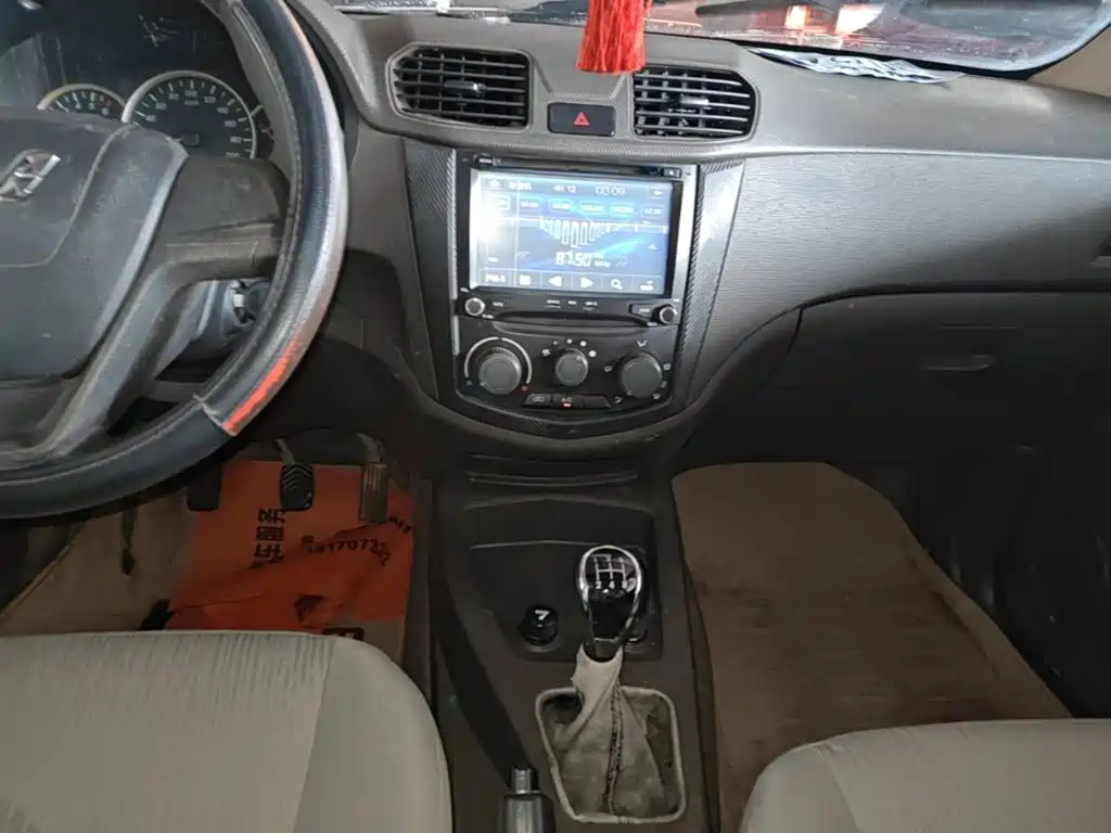 Wuling Hongguang — миниатюра 13