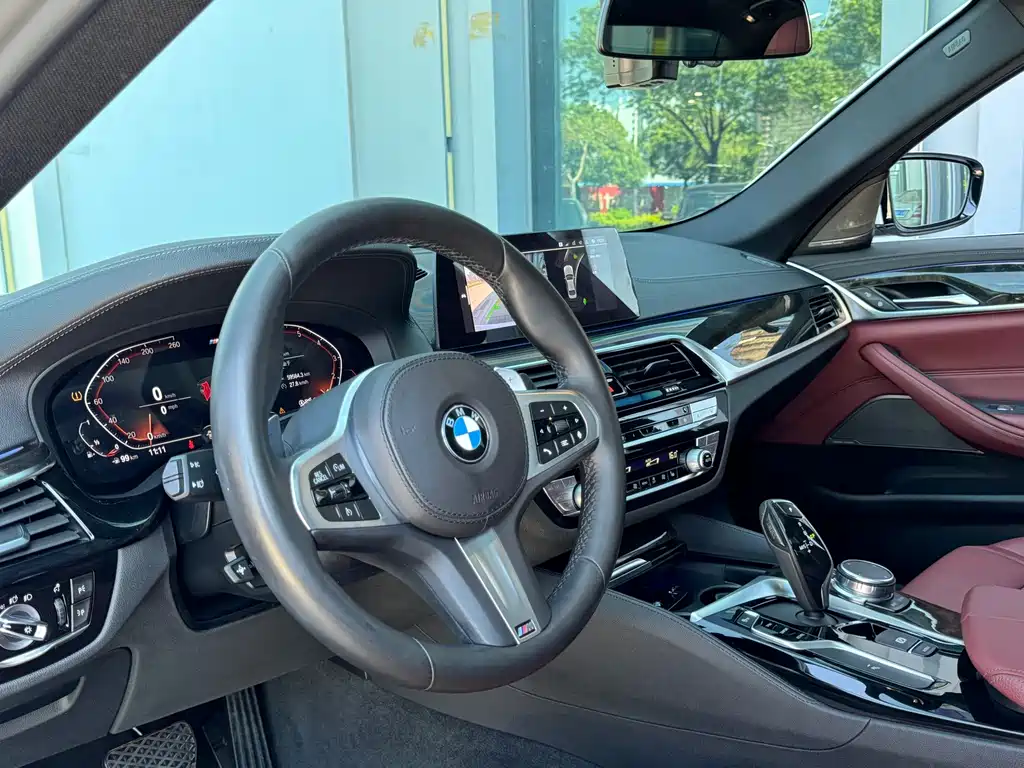 BMW 5 Series — миниатюра 16