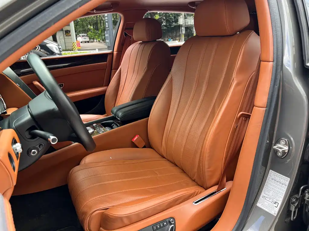 Bentley Flying Spur 6.0T W12 Luxury Edition, фото 26