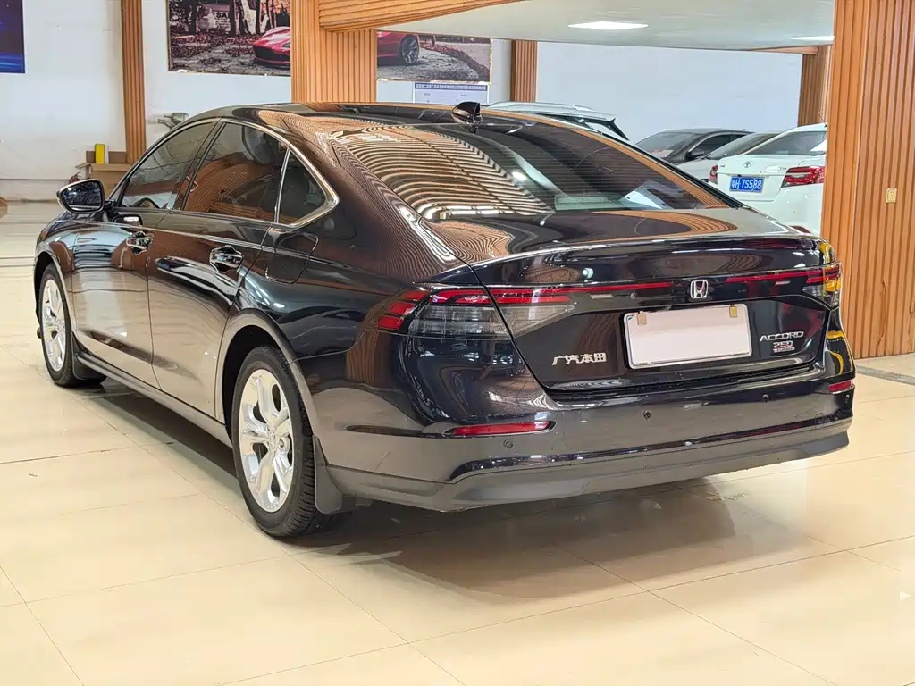 Honda Accord — миниатюра 23