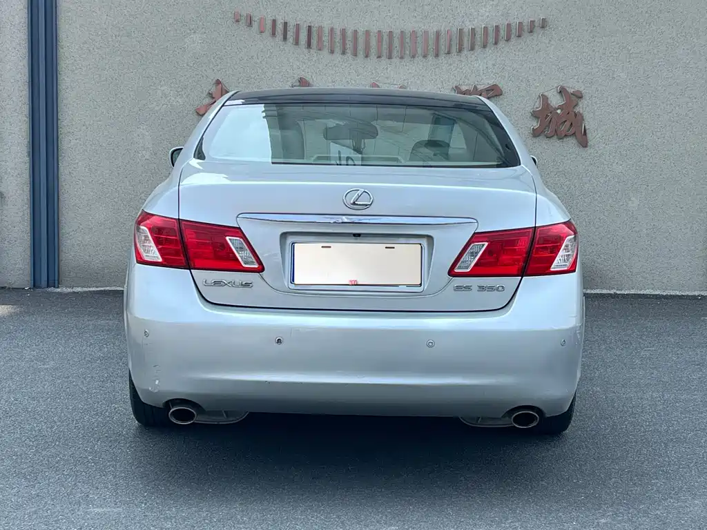 Lexus ES — миниатюра 4