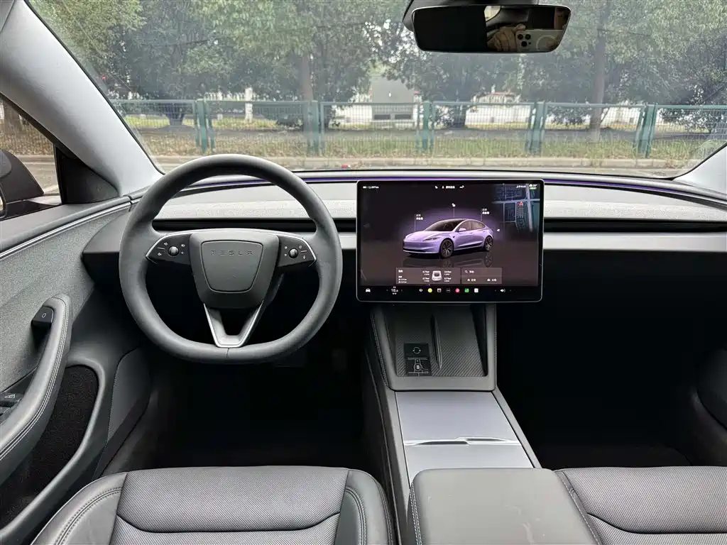 Tesla Model 3 — миниатюра 20