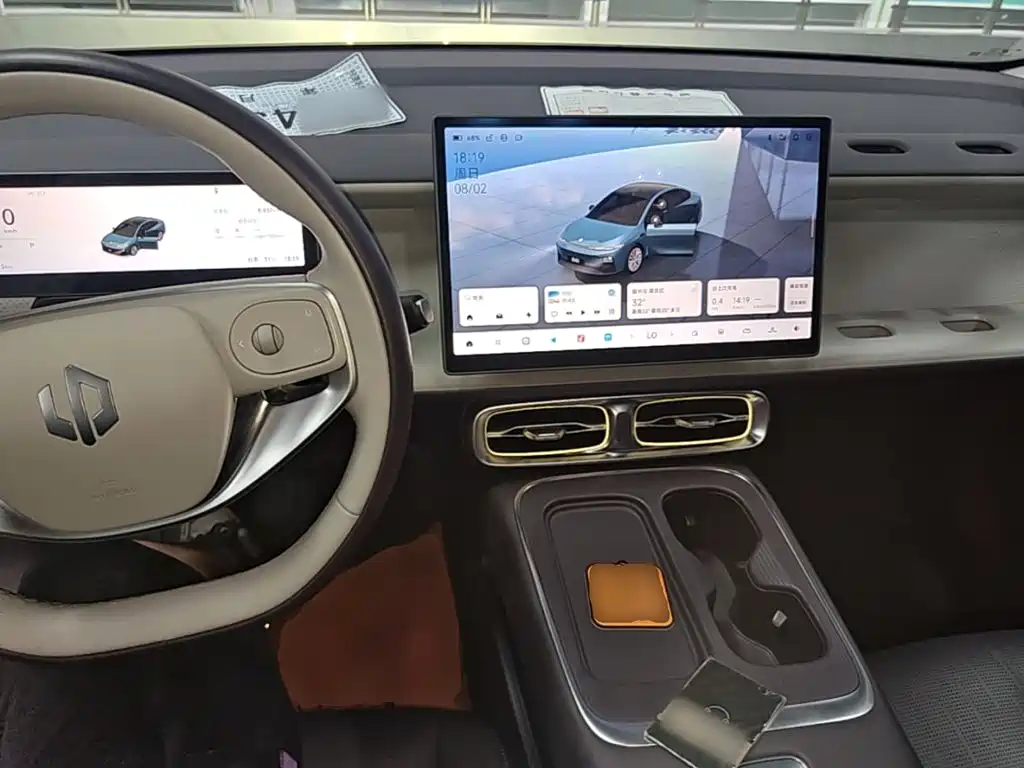 Leapmotor Ноль один. — миниатюра 10