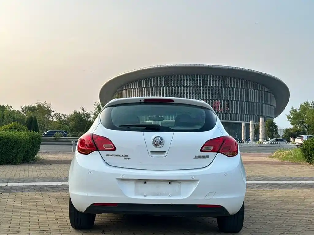 Buick Excelle — миниатюра 5