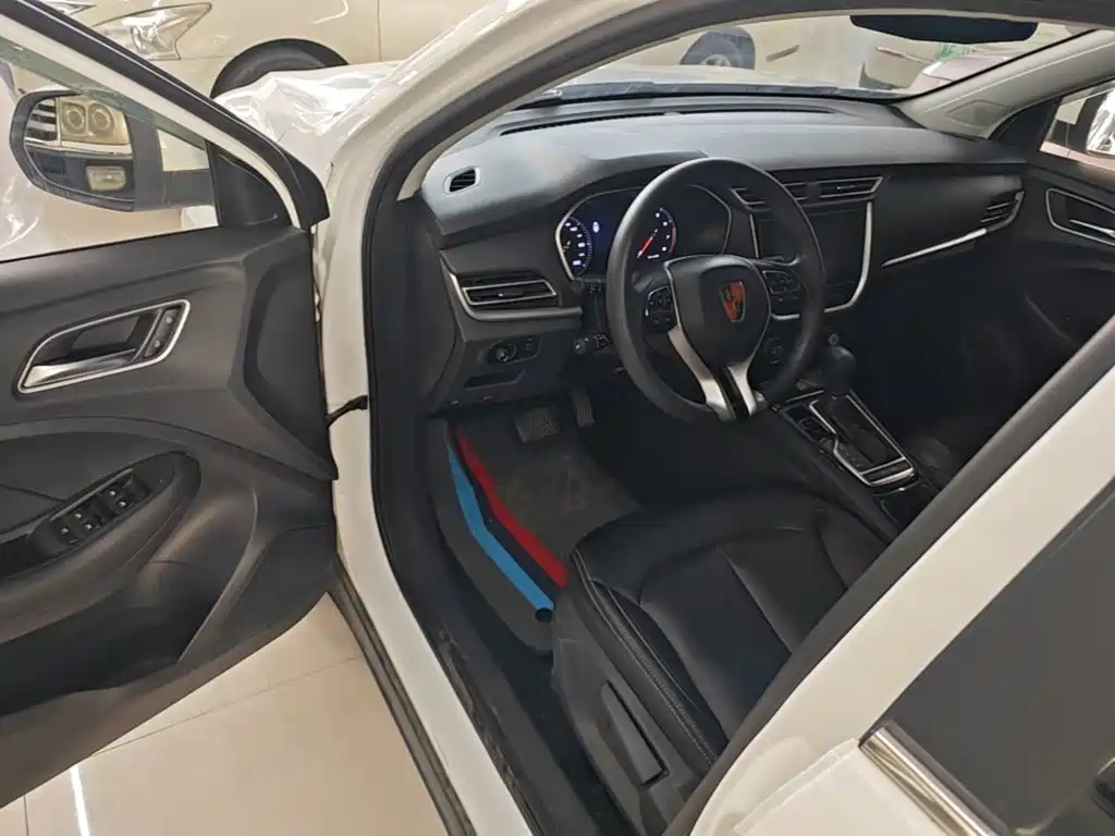 Roewe RX3 — миниатюра 16