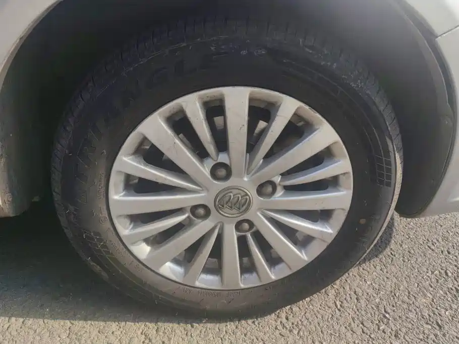 Buick Excelle — миниатюра 6