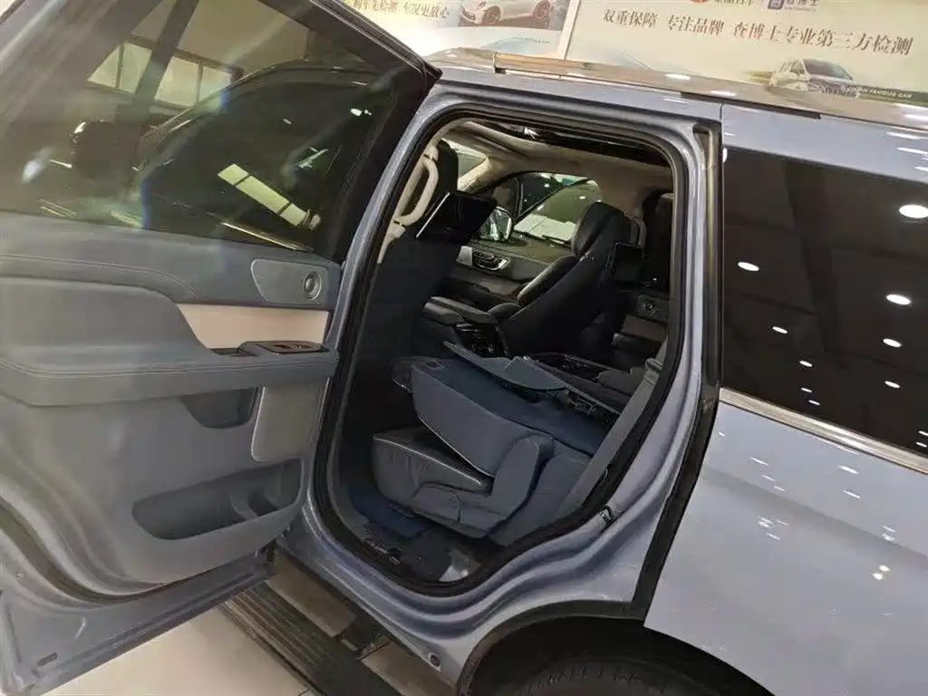 Lincoln Navigator 2019 3.5T VI