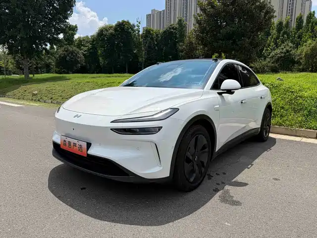 2025 Nio L60
