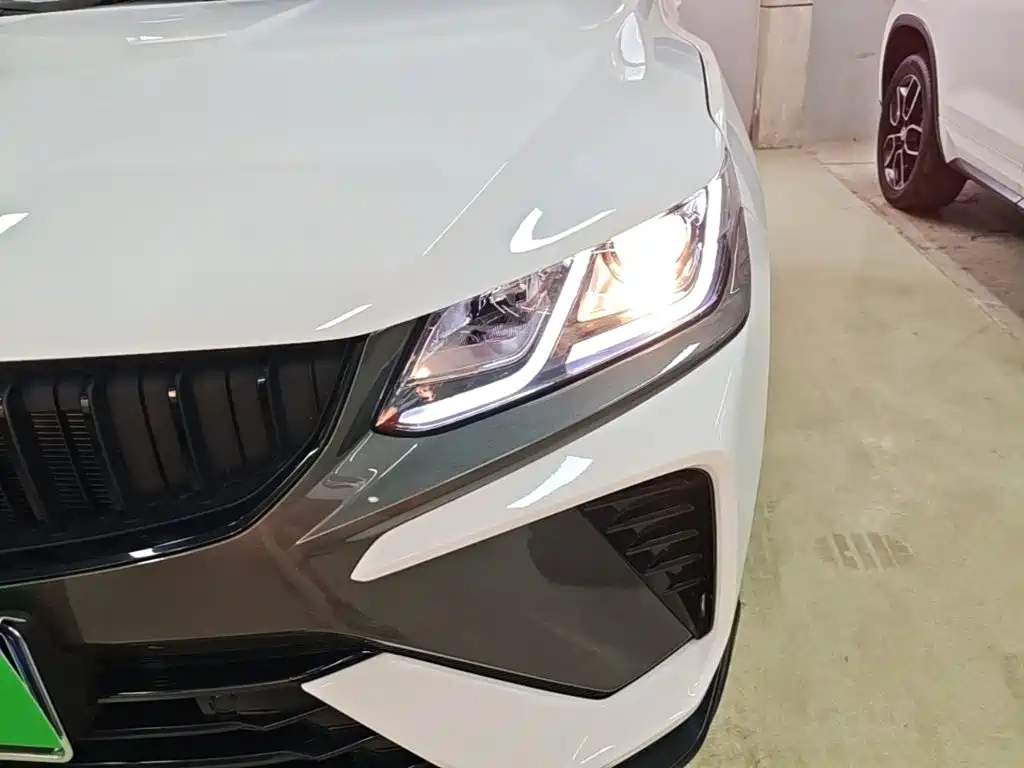 Geely Binyue — миниатюра 24