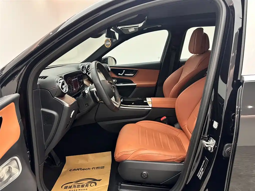 Mercedes-Benz GLC 2023 GLC 300 L 4MATIC 5 мест
