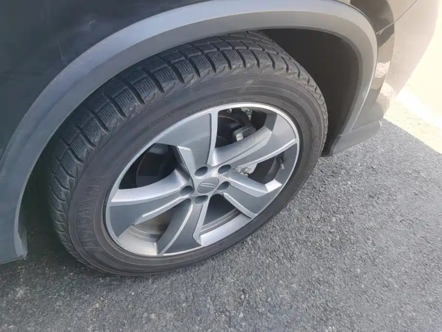 Geely Haoyue L — миниатюра 6