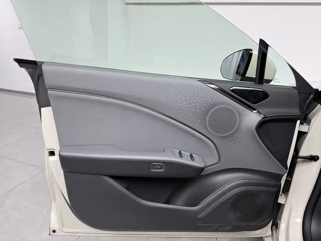 Zeekr 007GT — миниатюра 5