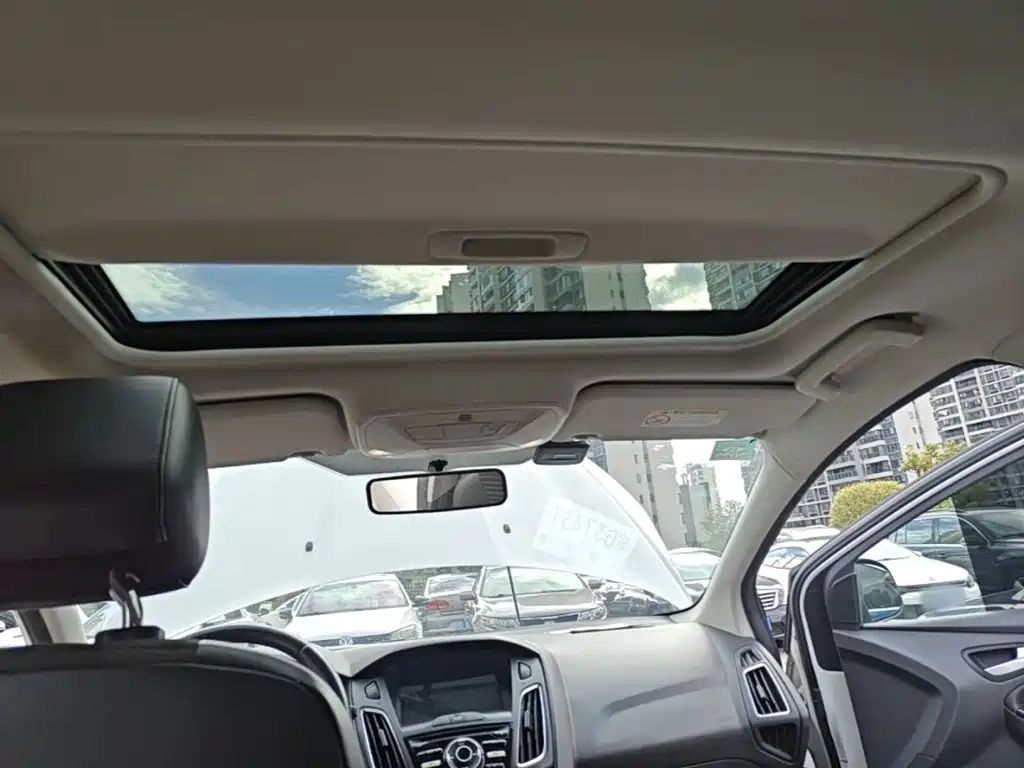 Ford Focus — миниатюра 18