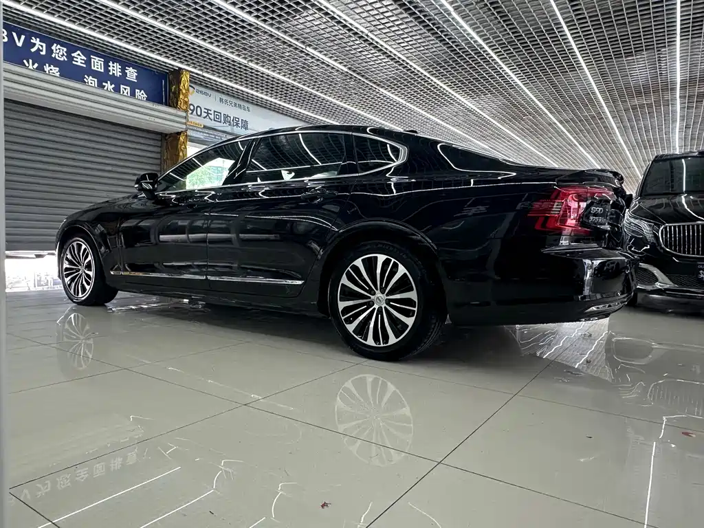 Volvo S90 — миниатюра 6