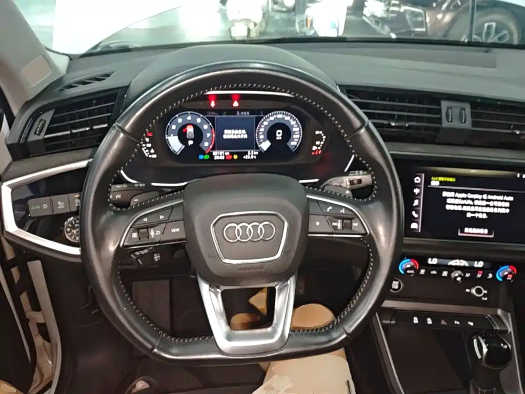 Audi Q3 — миниатюра 11