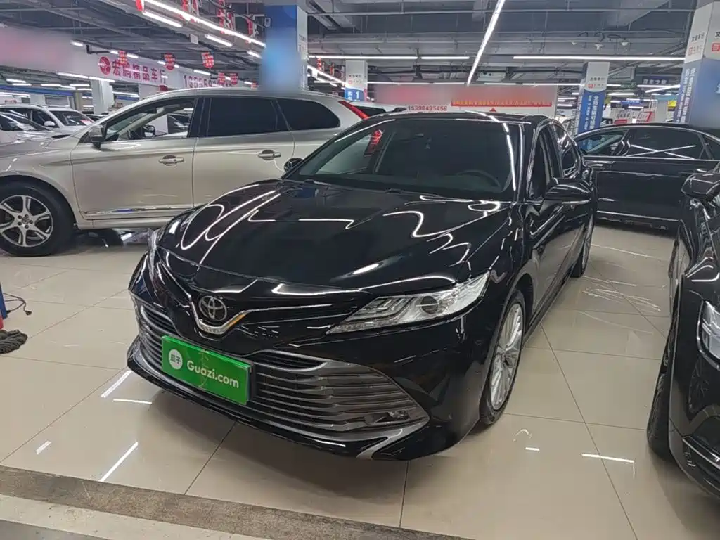 Toyota Camry — миниатюра 2