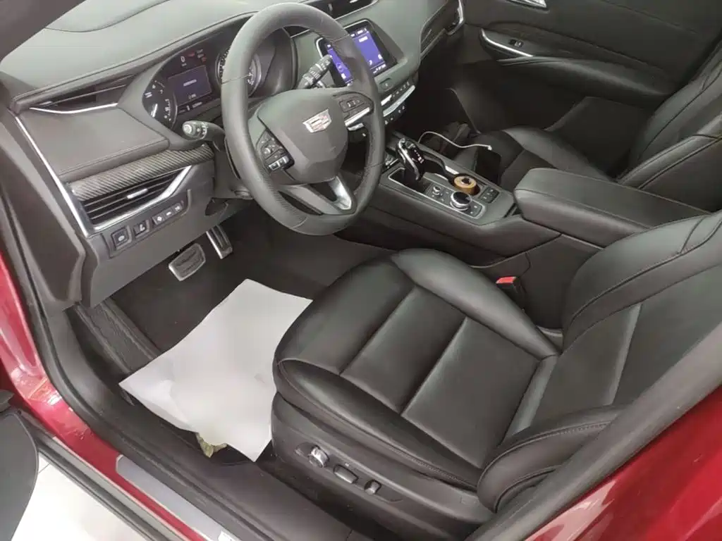 Cadillac XT4 — миниатюра 15