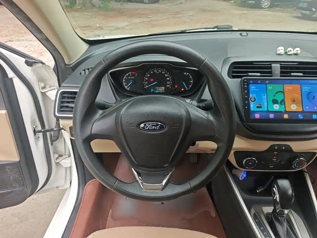 Ford Escort — миниатюра 11