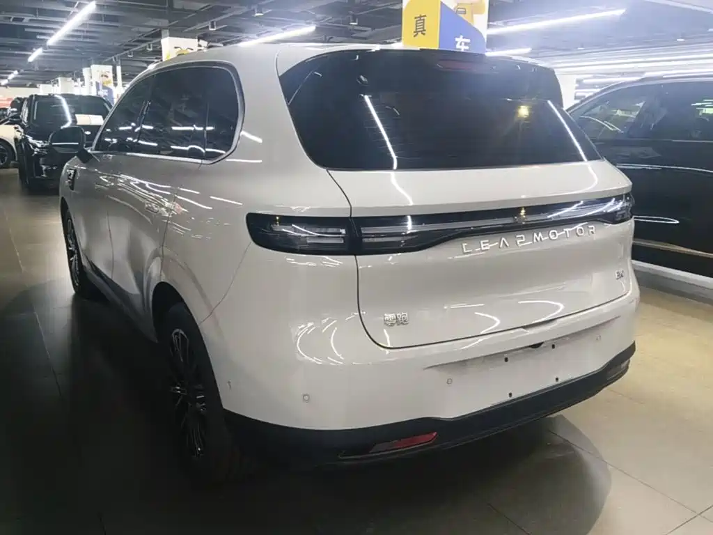 Leapmotor Leapmotor B10 — миниатюра 5