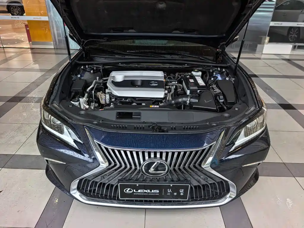 Lexus ES — миниатюра 4