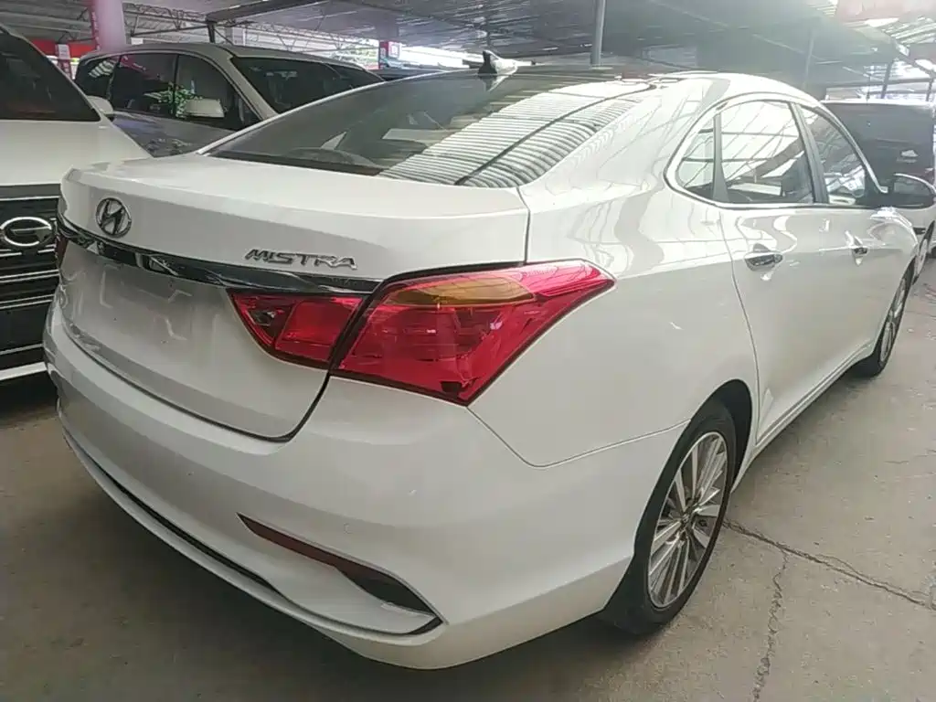 Hyundai Mistra — миниатюра 7