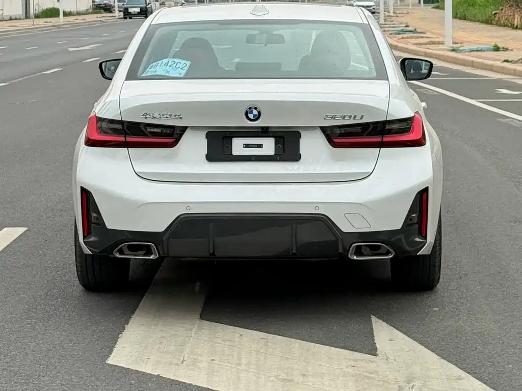 BMW 3 Series — миниатюра 11