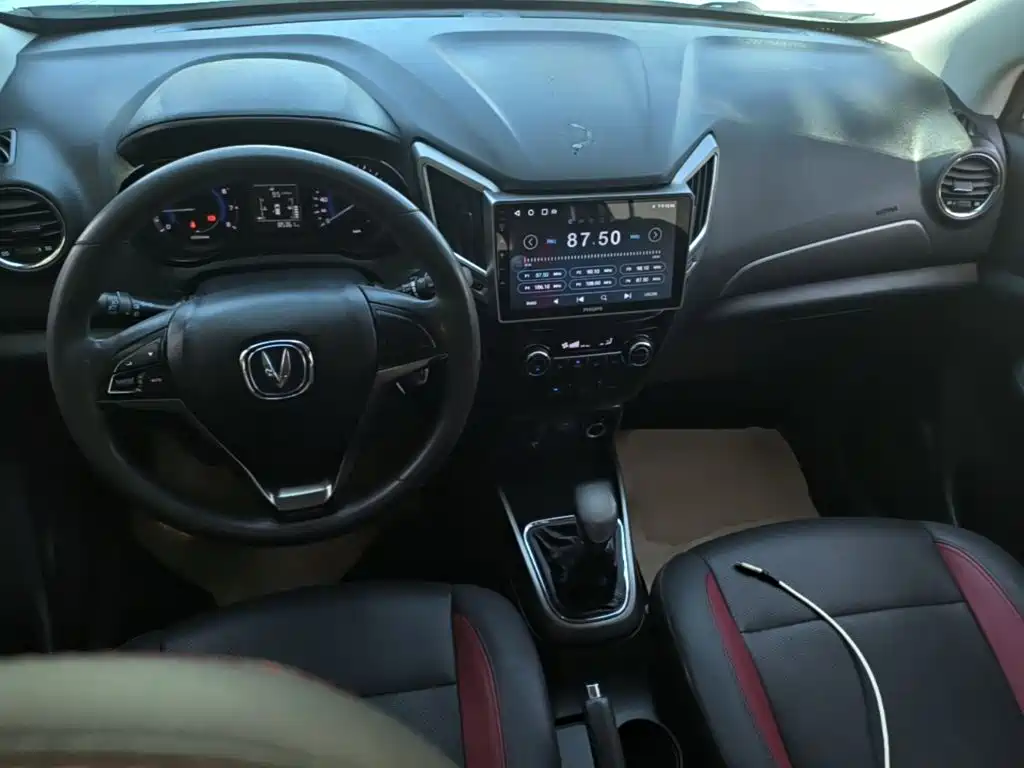 Changan CS15 — миниатюра 10