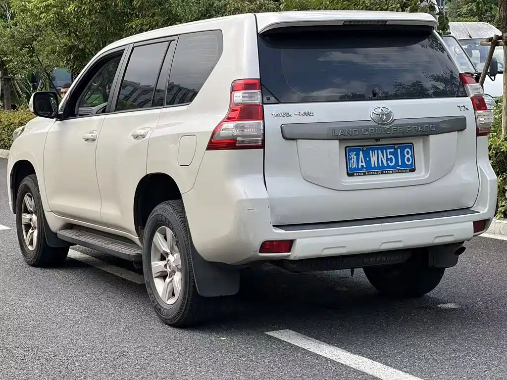 Toyota Prado — миниатюра 3