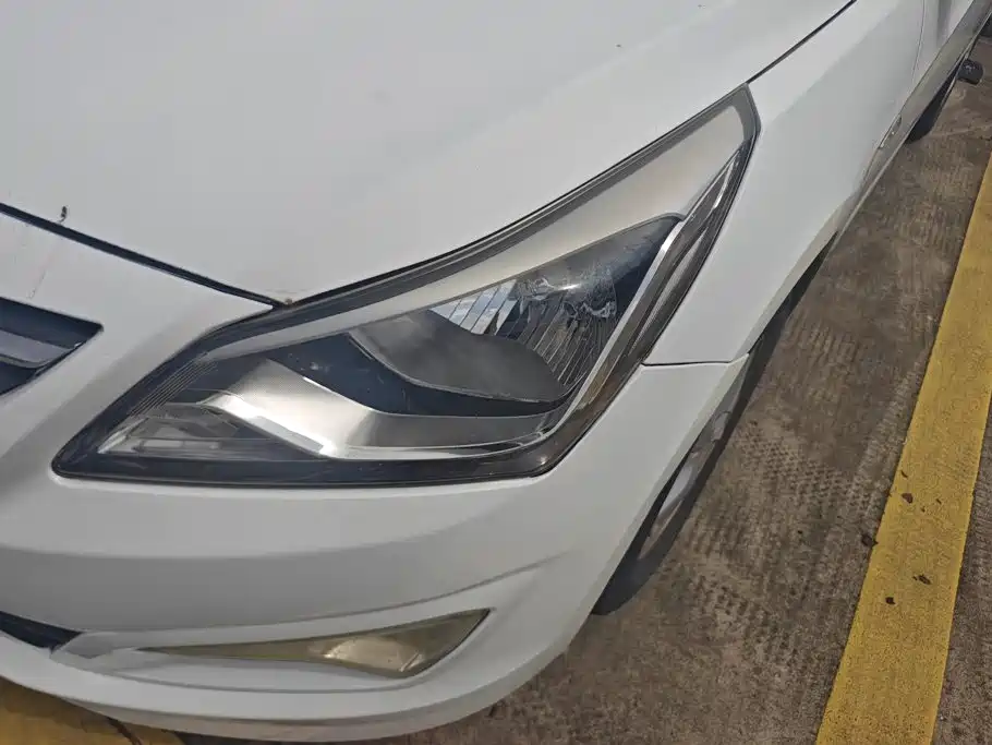 Hyundai Verna — миниатюра 5